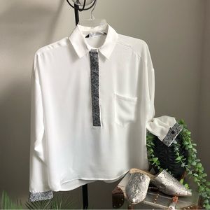 Zara white blouse with snakeskin design SZ XS